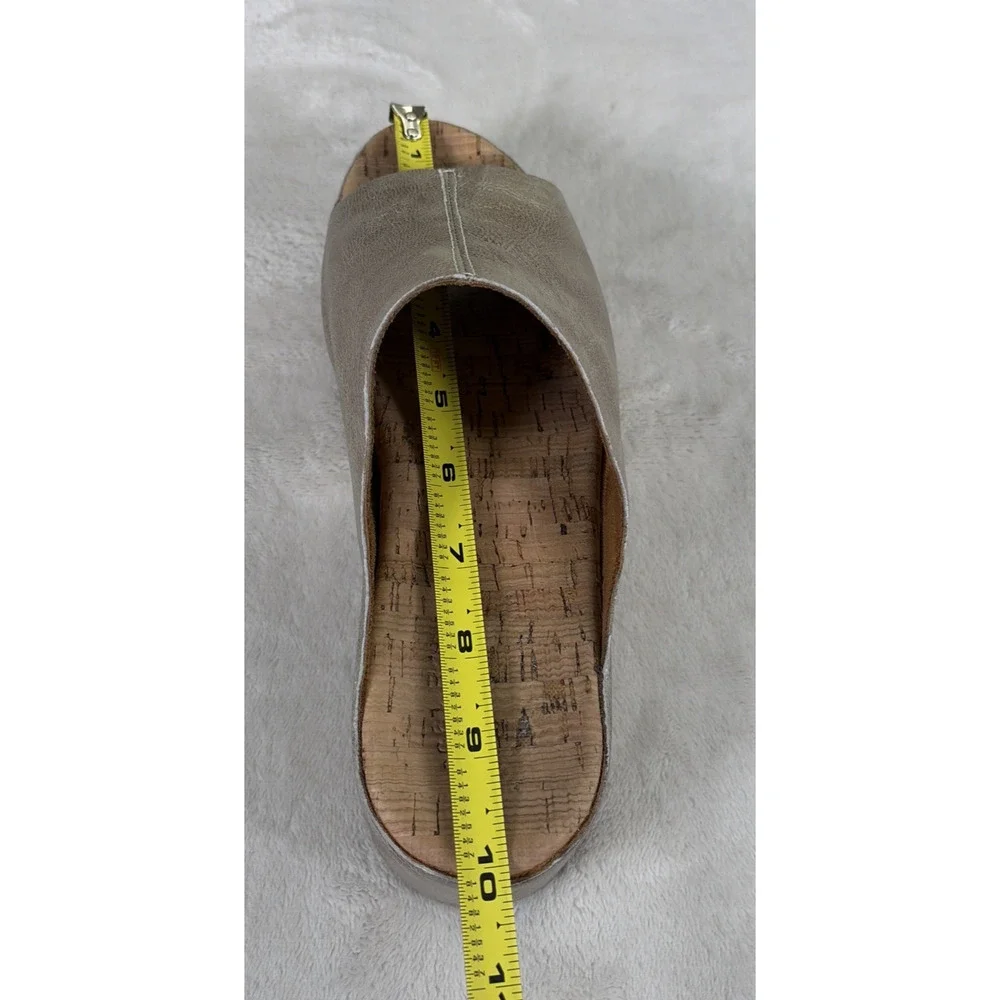 Kork-Ease Women's Yazmin Sandals Brushed Gold Woman’s Size 8 Wedge Slip On Chrty - Picture 16 of 16